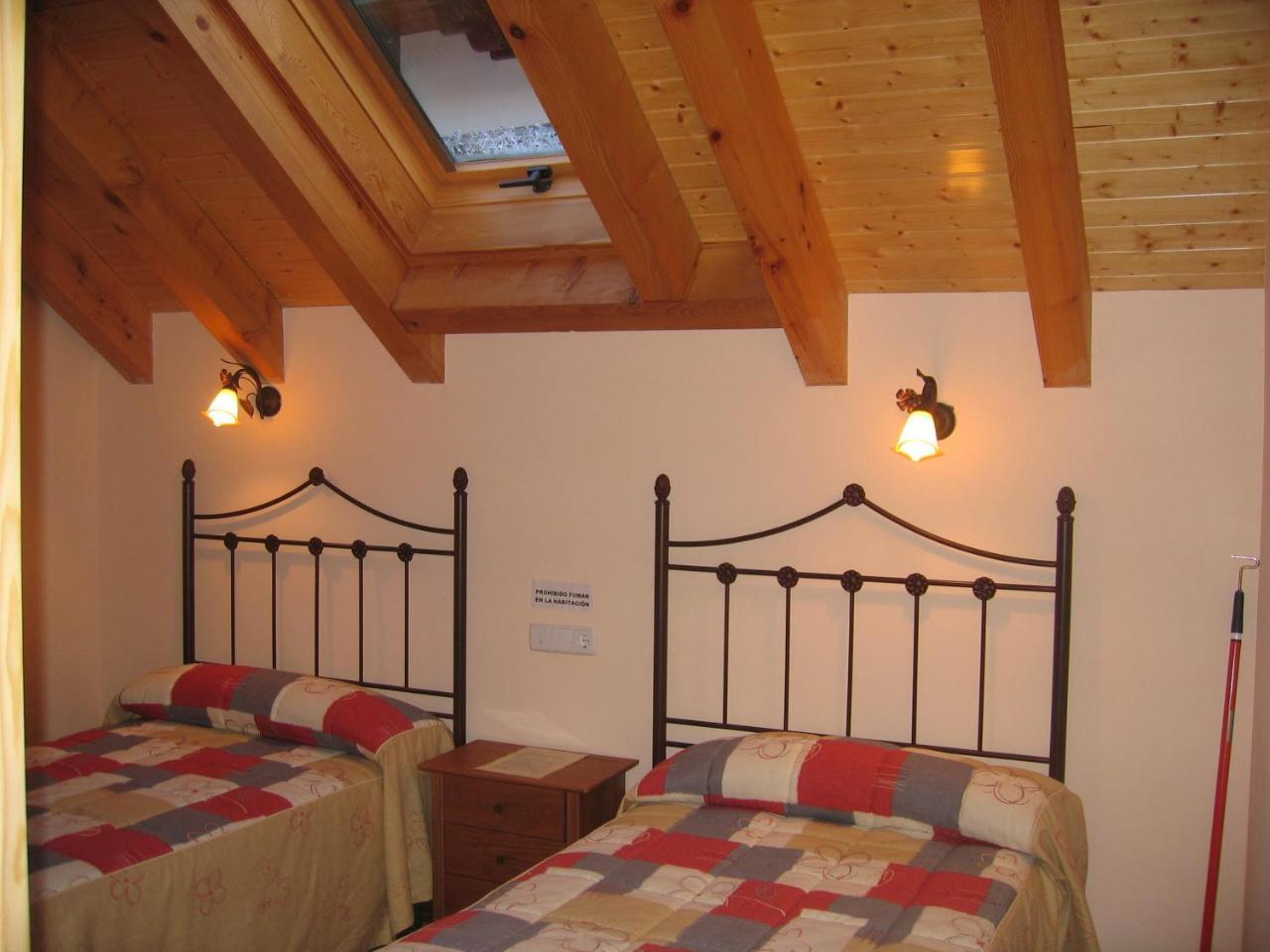 Casa Rural Ornat Etxea Vidangoz Kültér fotó